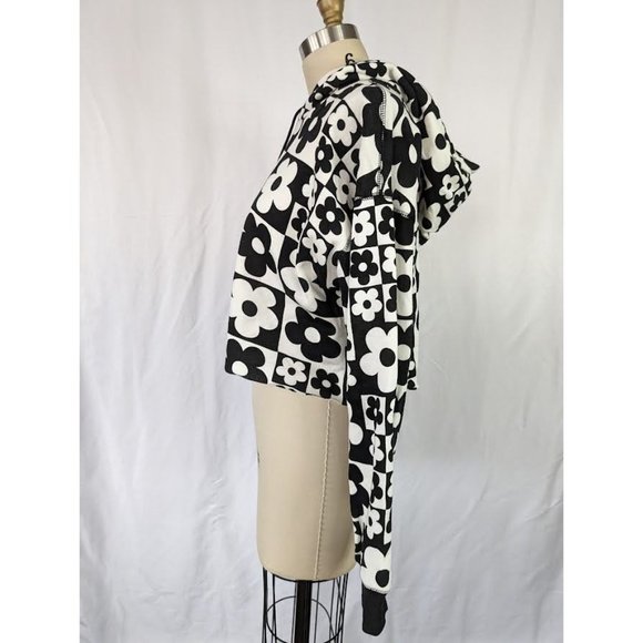 Women's Junior's Wild Fable Cropped Hoodie Sweatshirt Size Small Raw Hem NEW - Picture 2 of 7